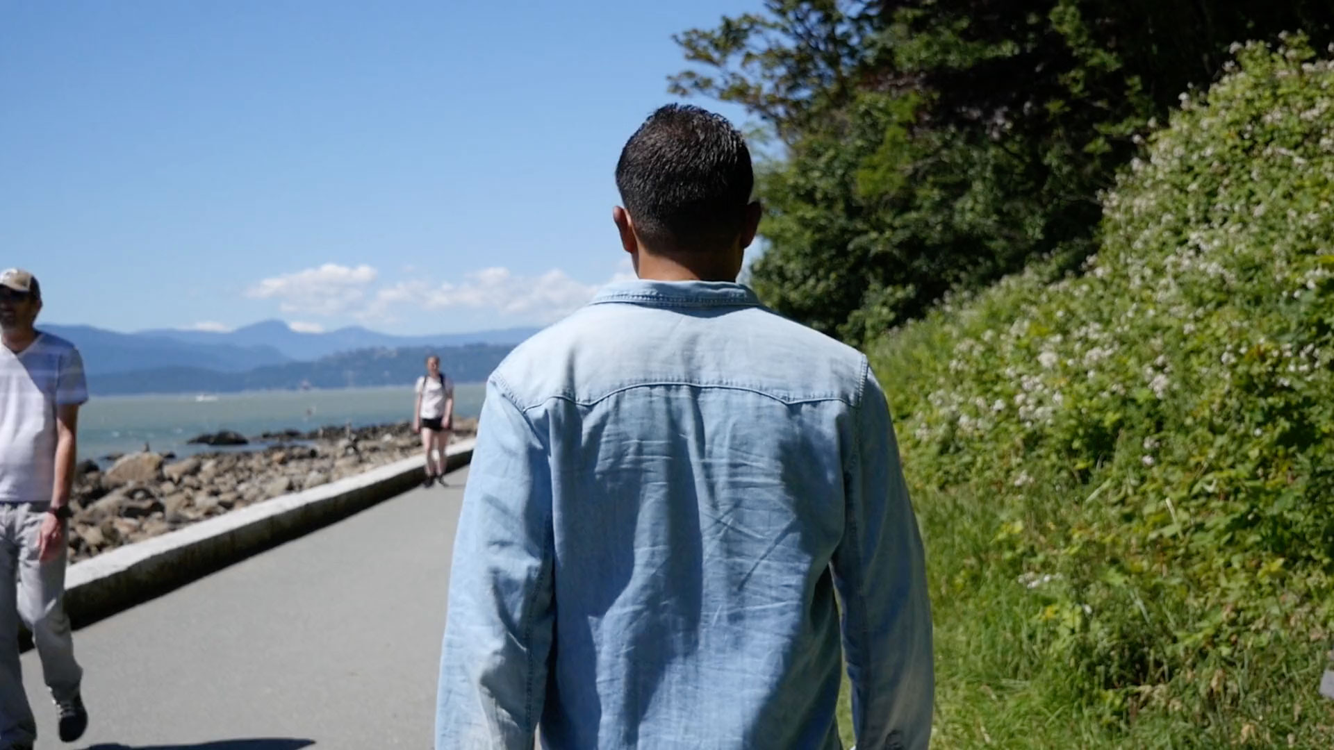 Man Walking Vancouver Seawall Body Shot